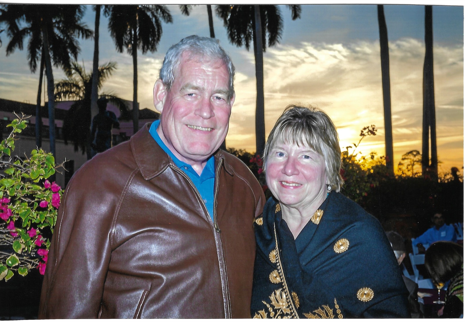 Betty and Dave with palm trees